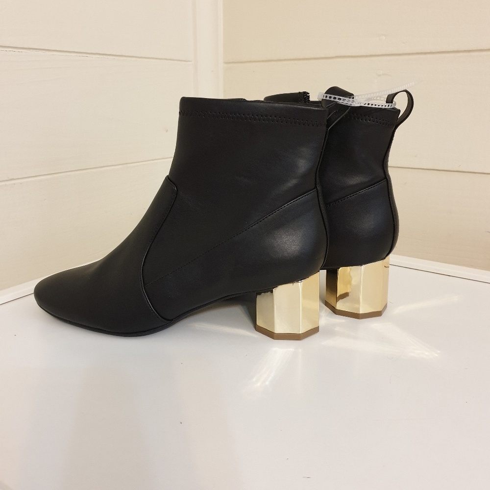 Katy Perry The Daina Too Black with Gold heel